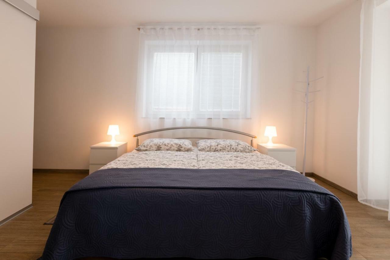 Bed and Breakfast Sobe Meta Brezje Exteriér fotografie