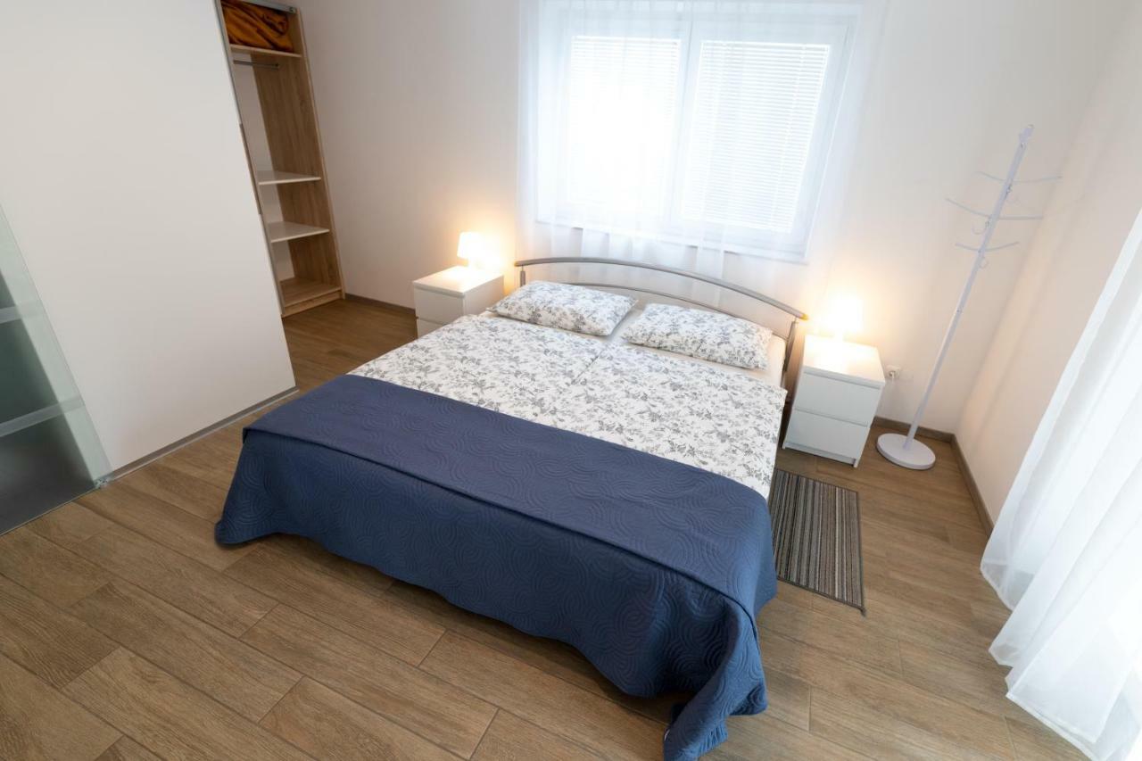 Bed and Breakfast Sobe Meta Brezje Exteriér fotografie